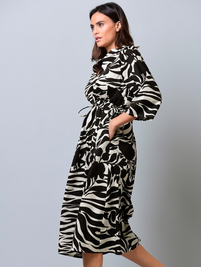 Maxikleid in modischem Animaldessin 5