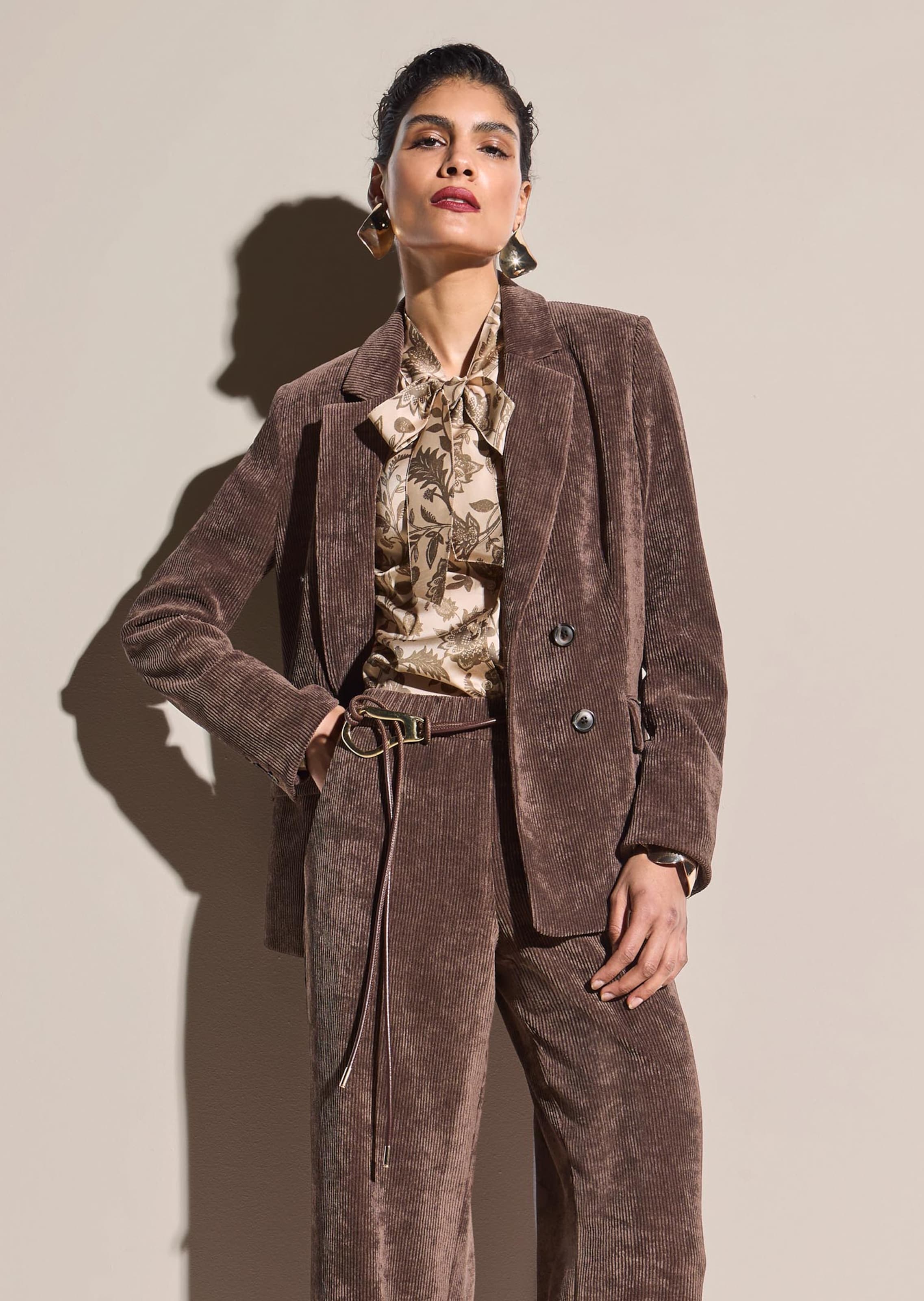 Zweireihiger Blazer in Cord-Optik