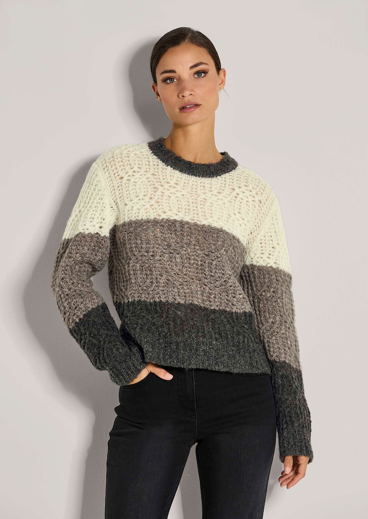 Pullover mit Colour-Blocking und Zopfmuster