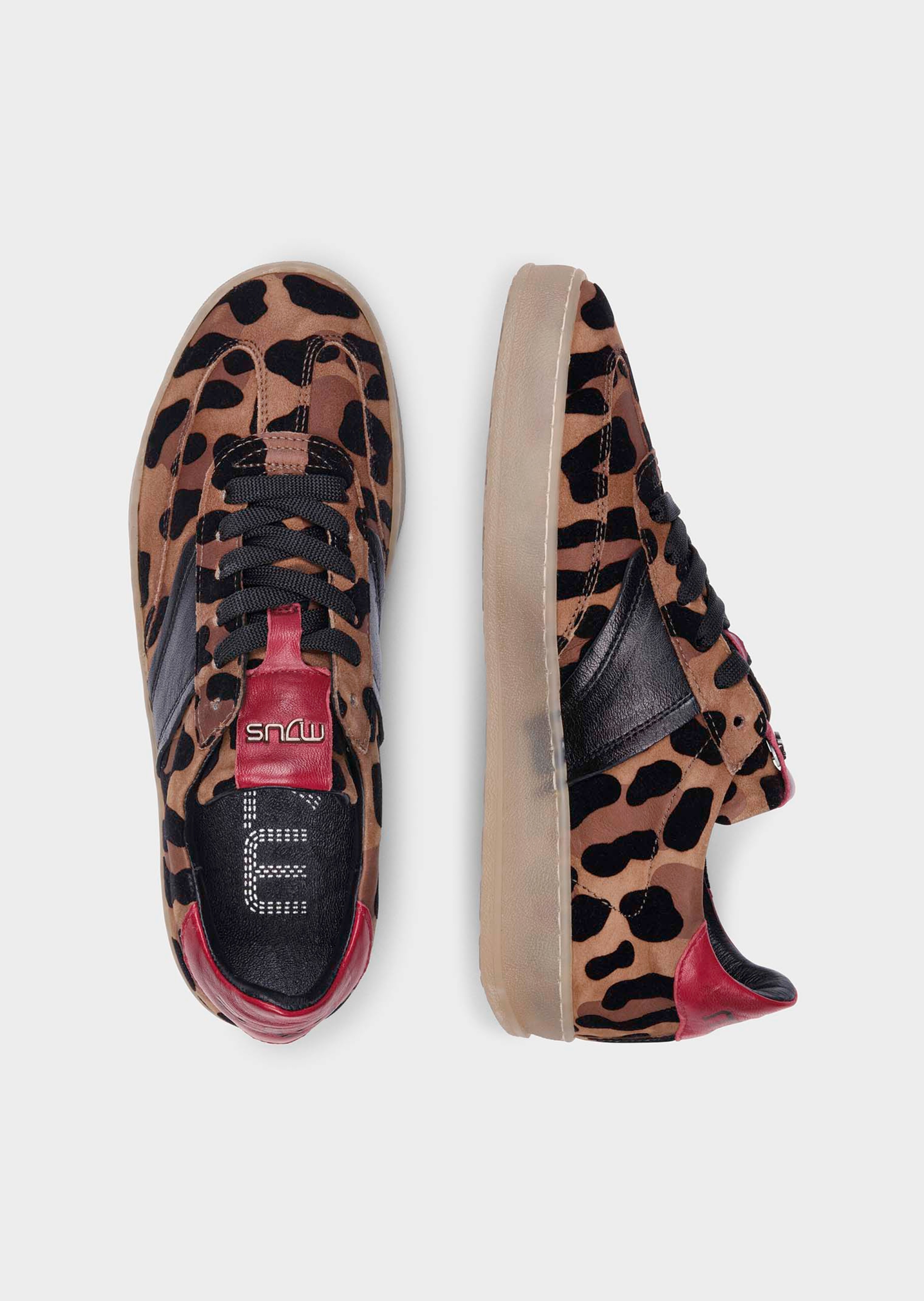 Sneaker