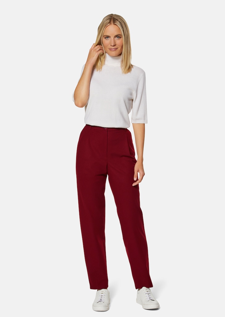 Pleated trousers in easy-care Ceramica fabric 1