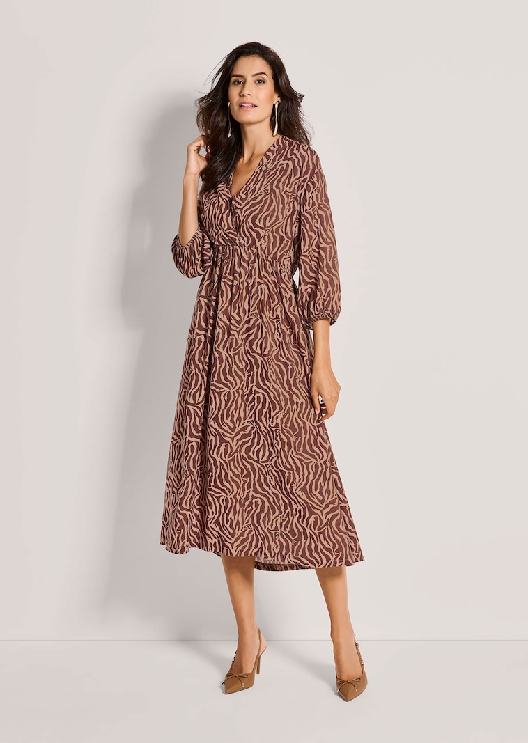 Zebra-print wrap-style dress in black / chestnut | MADELEINE Fashion Zebra-print wrap-style dress in black / chestnut | MADELEINE Fashion