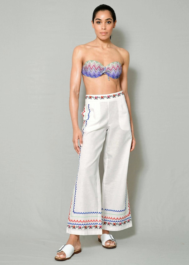 Strandhose mit bunter Stickerei