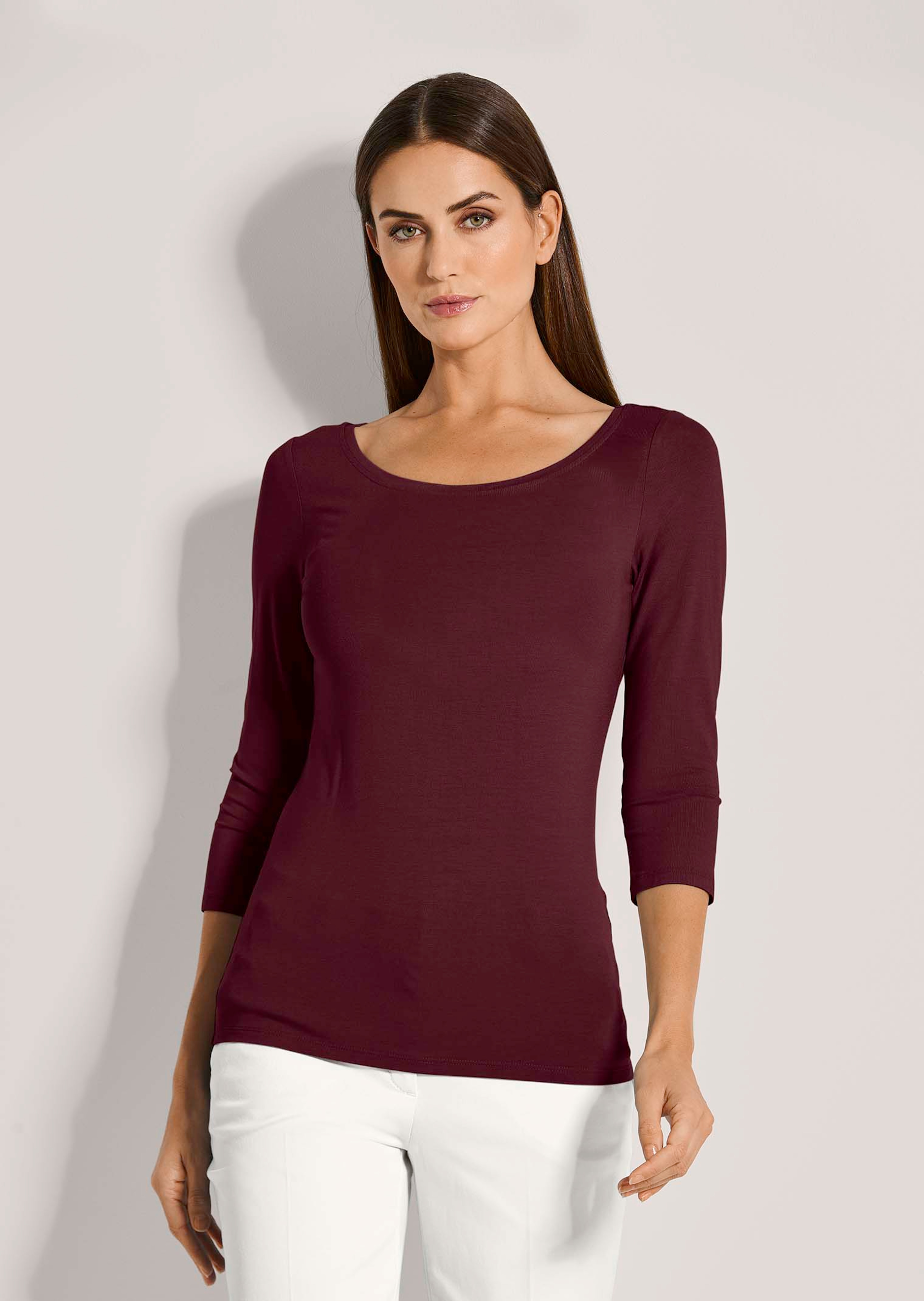 Shirt mit U-Boot-Ausschnitt
