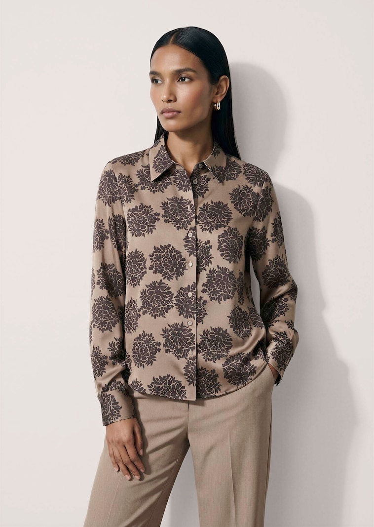 Shirt blouse with floral print