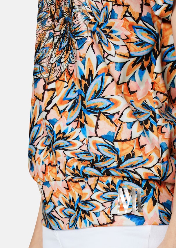 Floral shirt with trendy mandala print 4