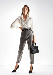 Bluse mit Keulenärmeln thumbnail 2