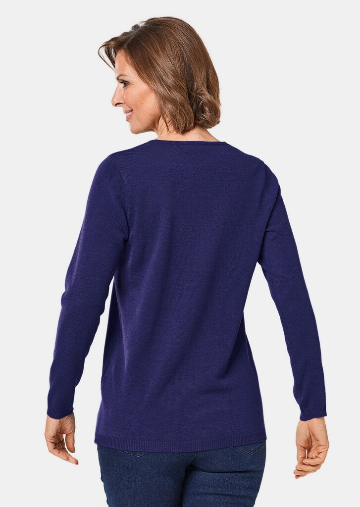 V-Pullover