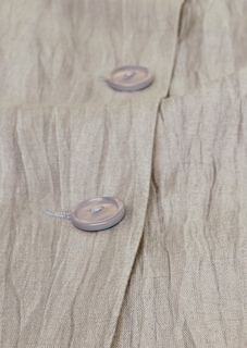 Feminine Jacke in gecrashter Struktur thumbnail 4