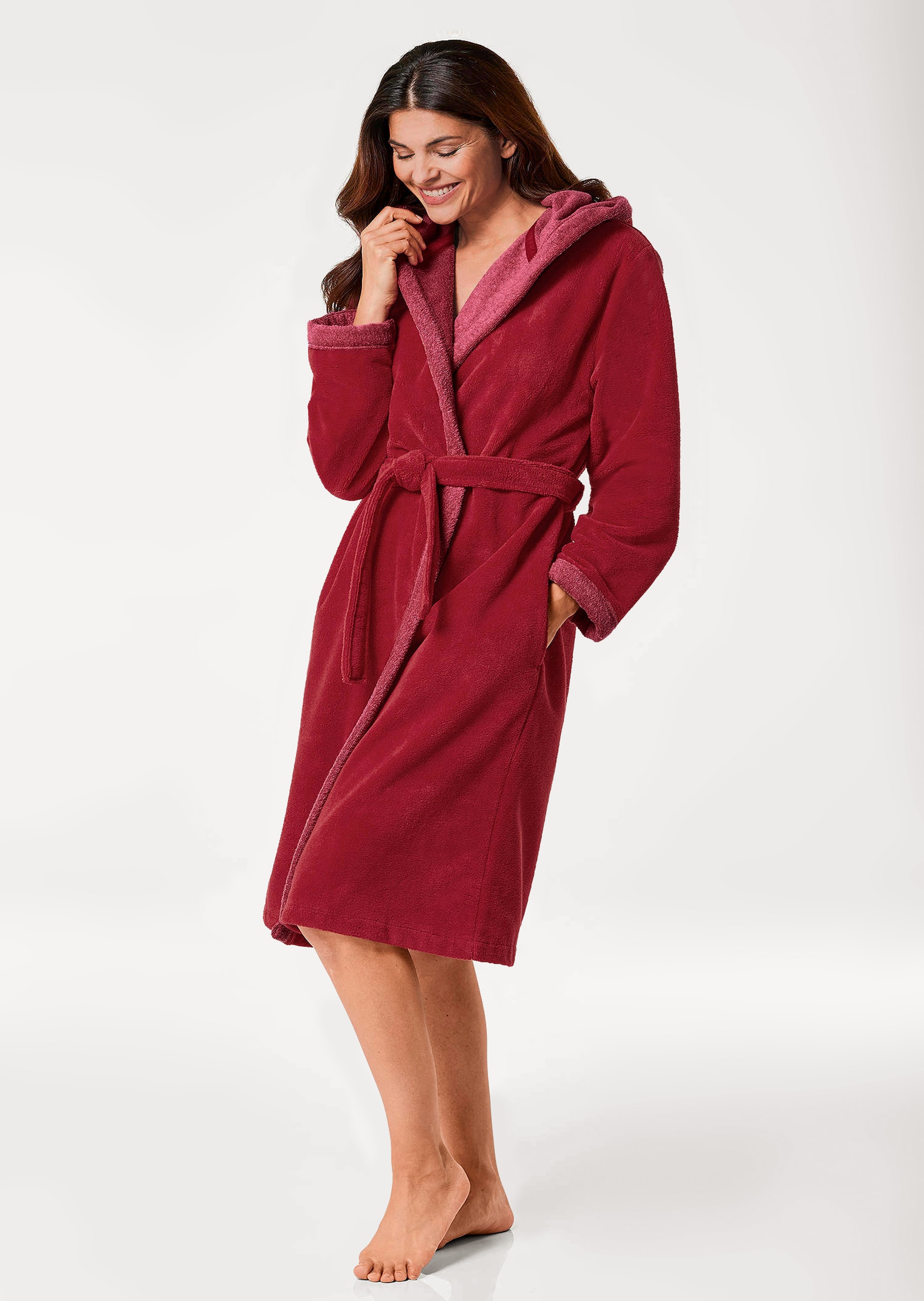 Dressing gown in red | MADELEINE Fashion