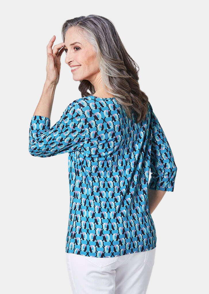 Druckshirt im Materialmix