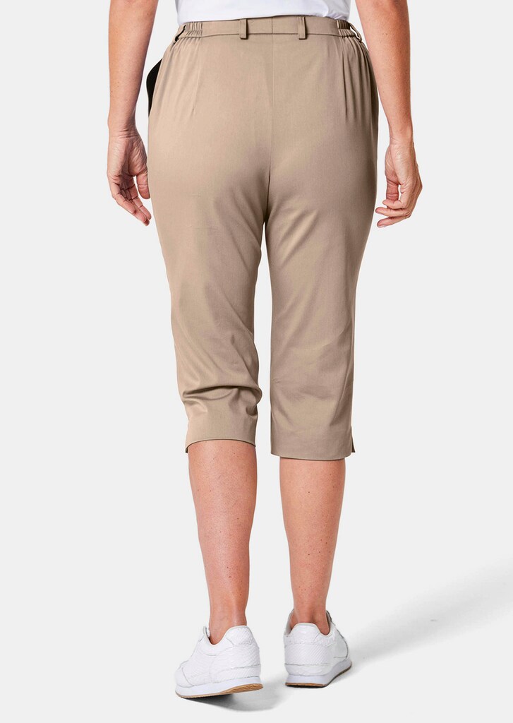 Sportive Capri-Hose aus trageangenehmen Satin