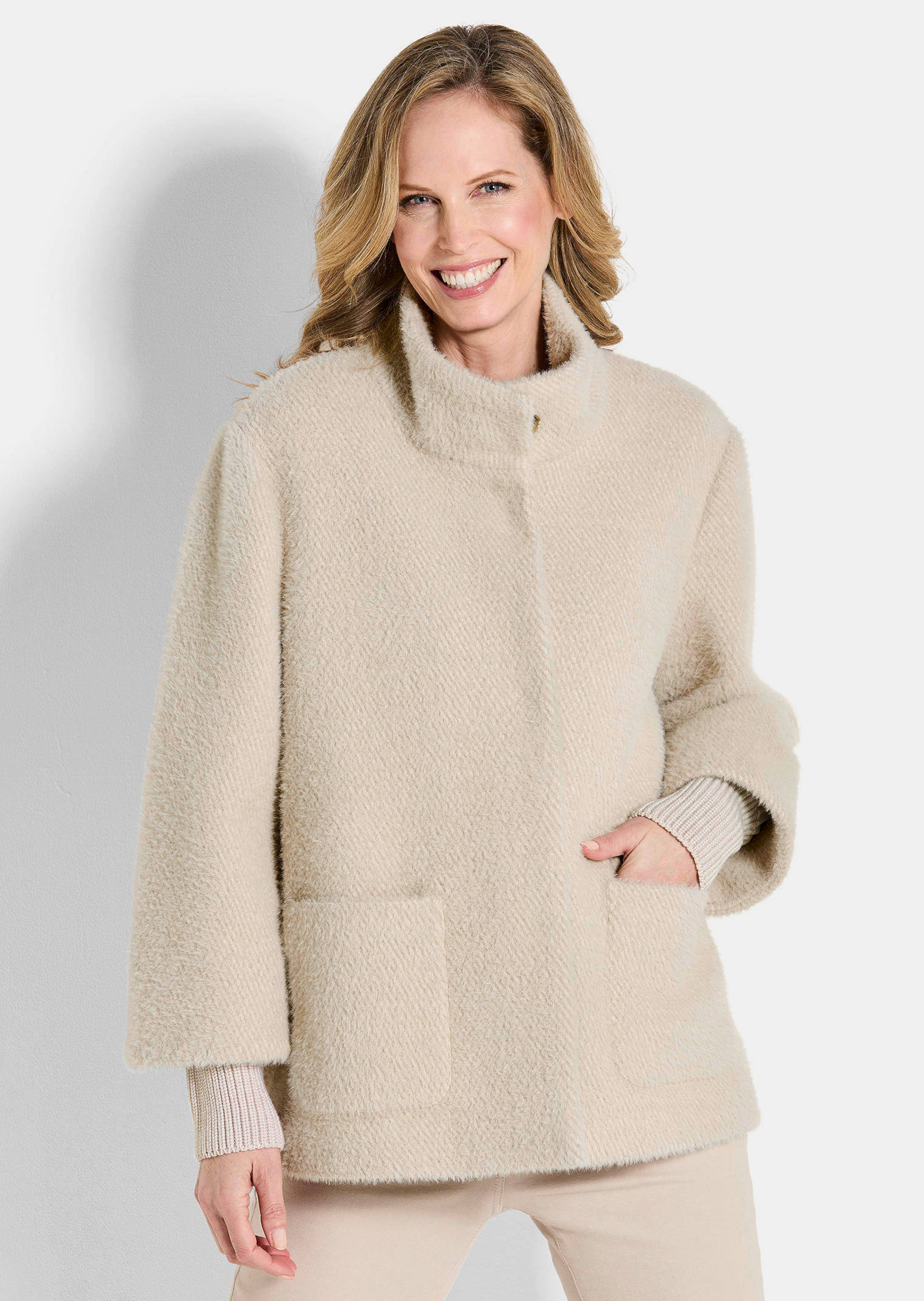 Veste tendance avec finitions en tricot