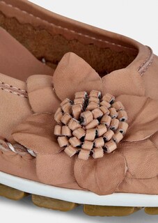 Ballerina thumbnail 3