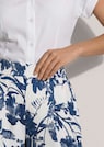Linnen bermuda met bloemenprint thumbnail 6
