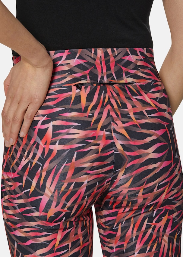 Leggings with decorative stripes on the side 4