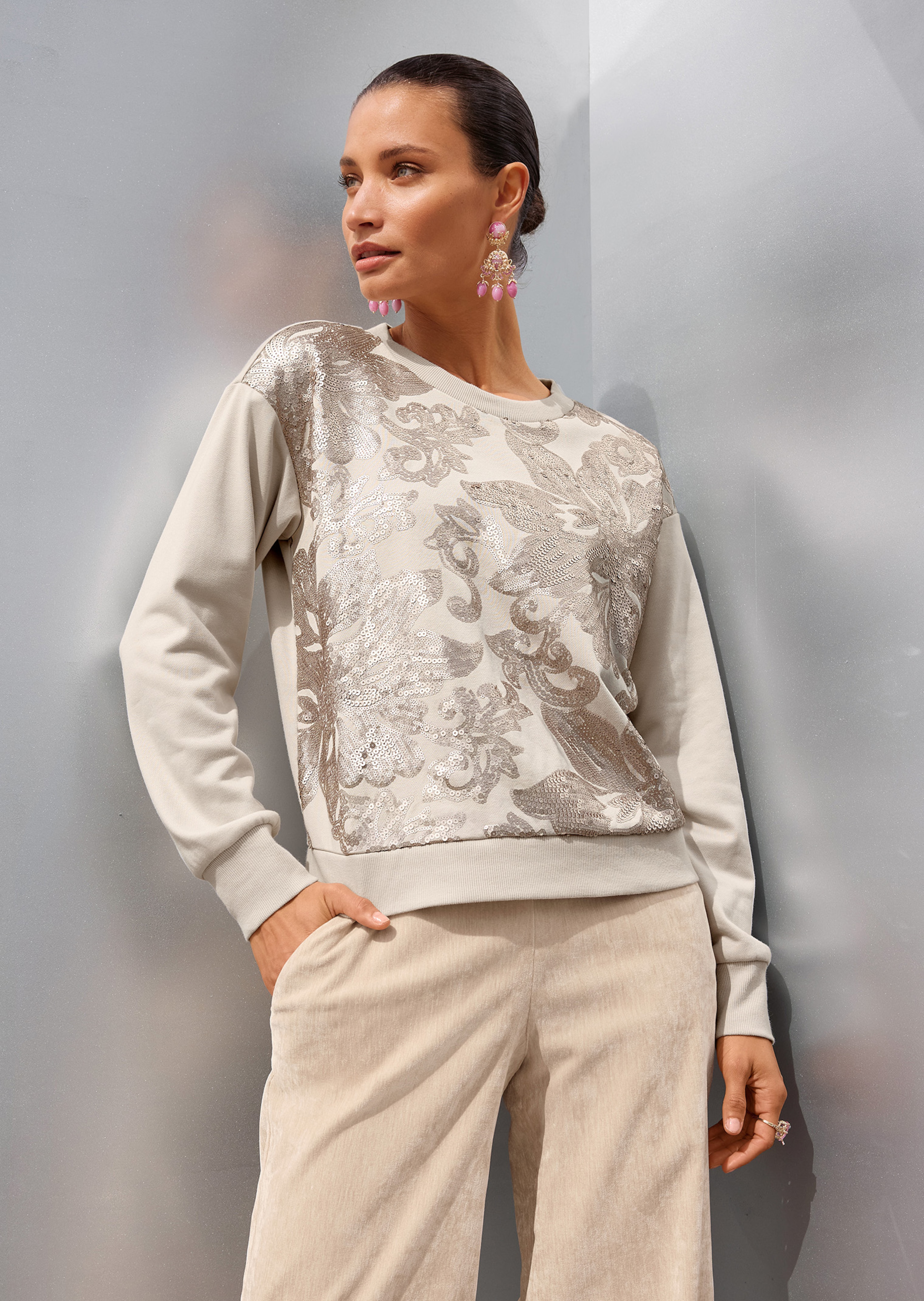 Sweatshirt mit Pailletten
