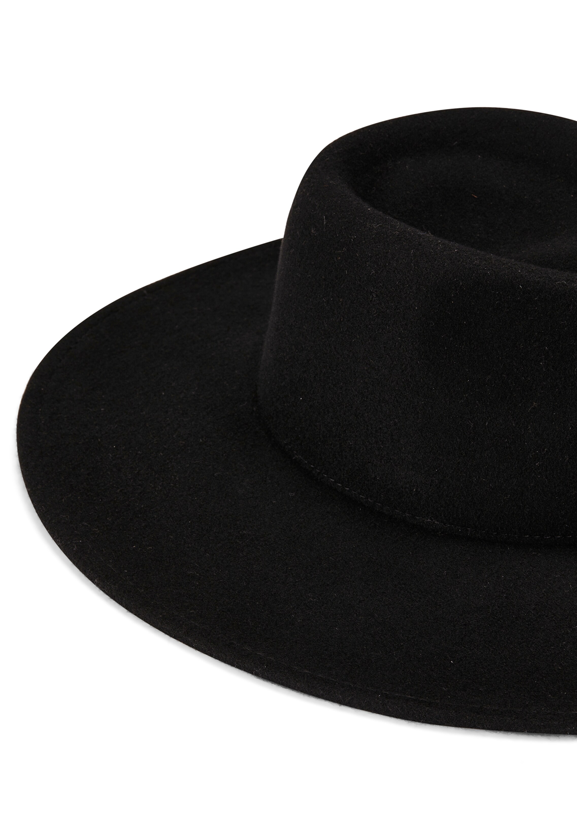 Chapeau. Pure laine