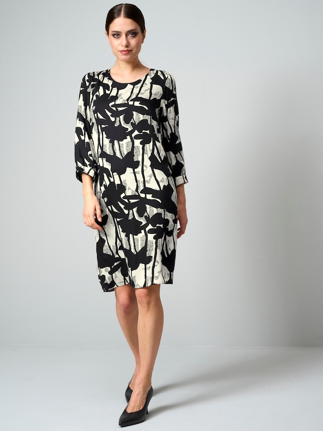 Kleid mit Falte im Rücken 2