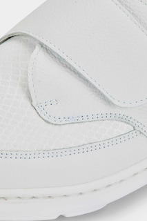 Slipper mit verstellbarem Klettverschluss thumbnail 3