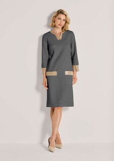 Robe thumbnail 2
