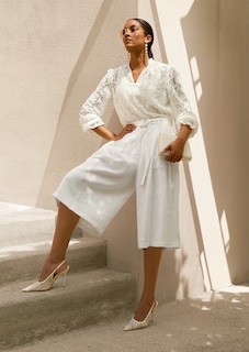 Spitzenbluse mit Stehkragen thumbnail 7