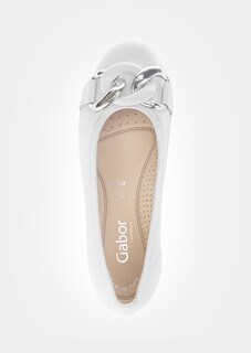 Ballerina aus Leder mit Schmuckkette thumbnail 2