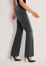 Weite Jeans mit leichtem Bootcut thumbnail 4