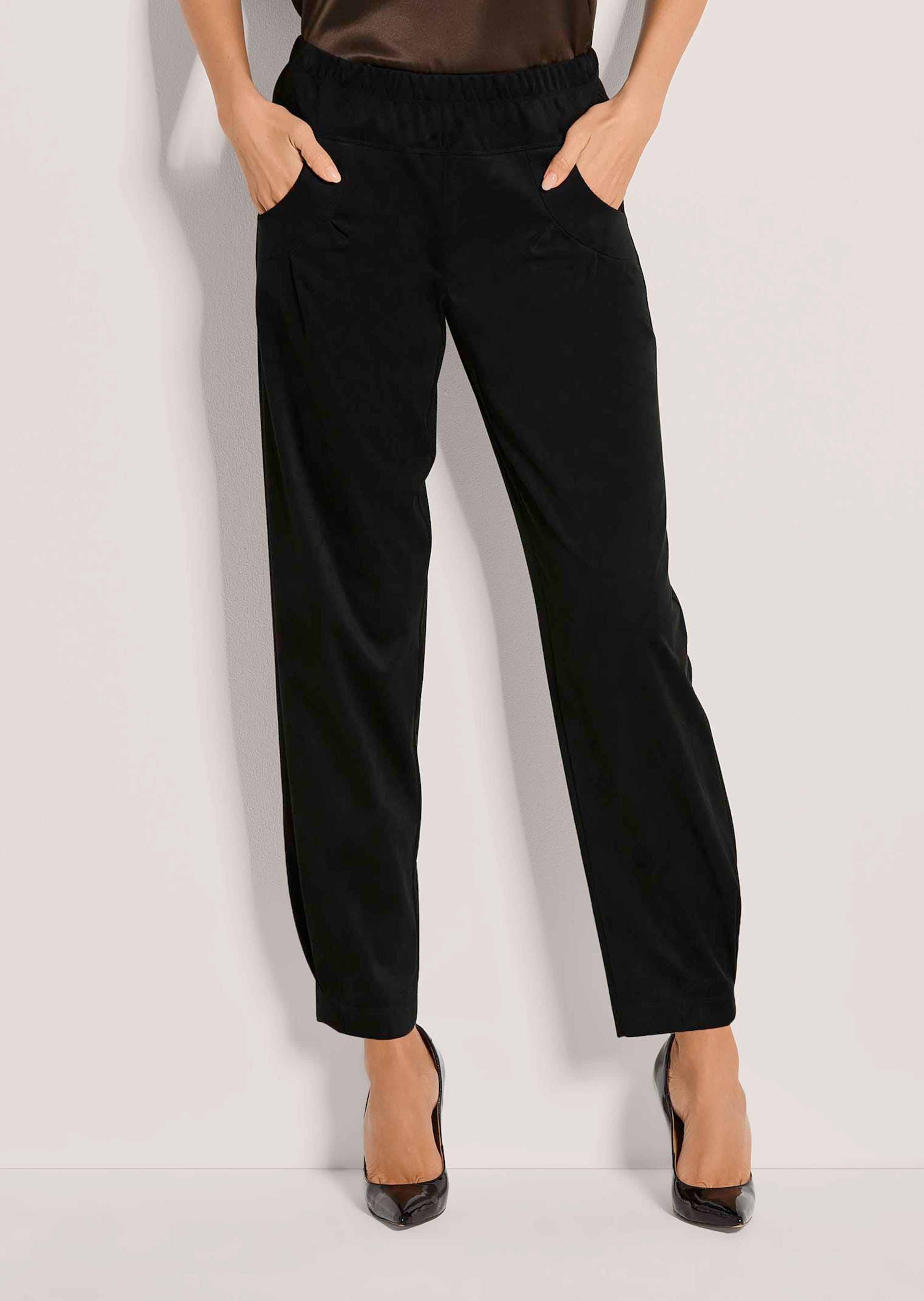 Barrel-Leg-Schlupfhose aus Peachskin
