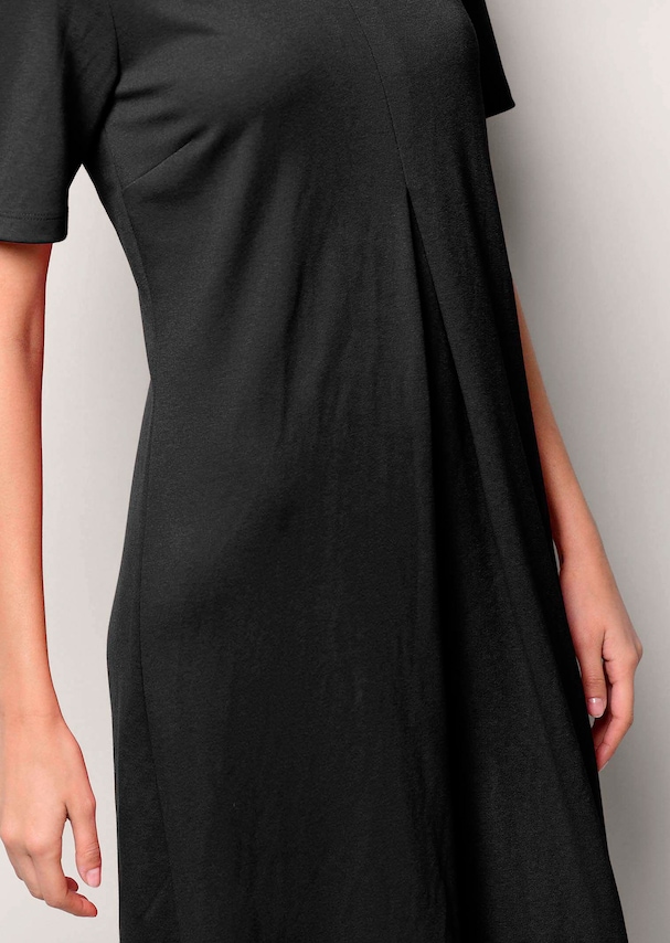 Kleid aus trageangenehmer Jerseyware 3