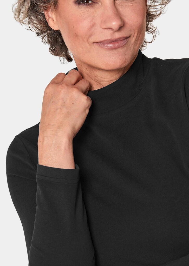 Stehkragenshirt mit Langarm