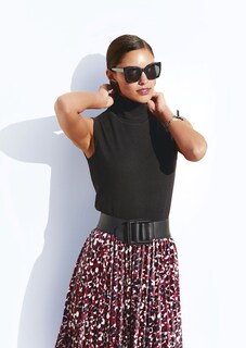 Sleeveless turtleneck jumper thumbnail 2