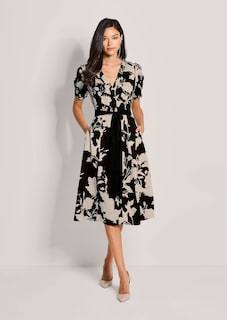 Midi dress with floral print and tie belt thumbnail 2