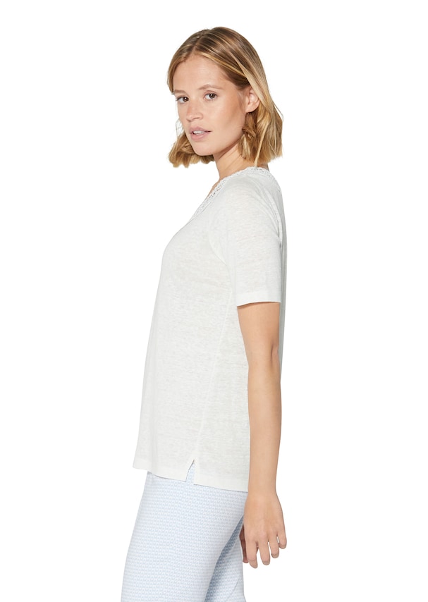 Short-sleeved linen shirt with a fine lace accent 3