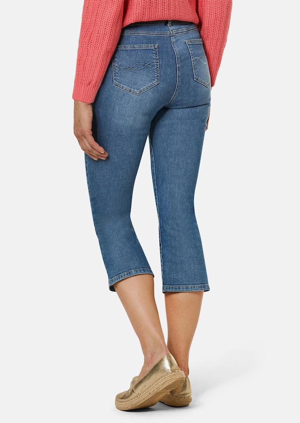 Verkorte jeans met wijd uitlopende zoom 2