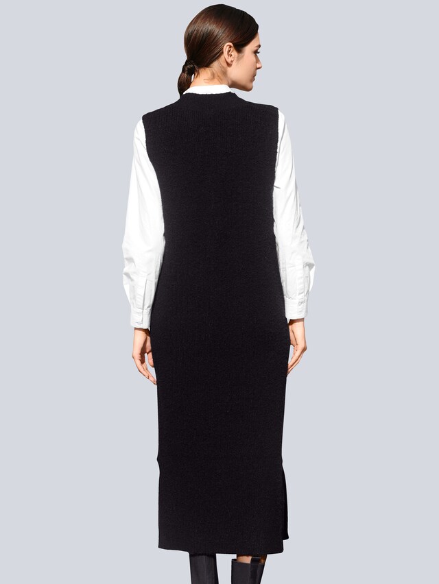 Strickkleid mit V-Ausschnitt 2