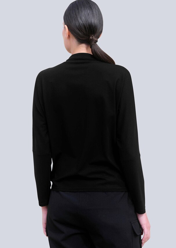 Shirt mit V- Ausschnitt 2