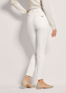 Jeans mit feinem Fransensaum thumbnail 3