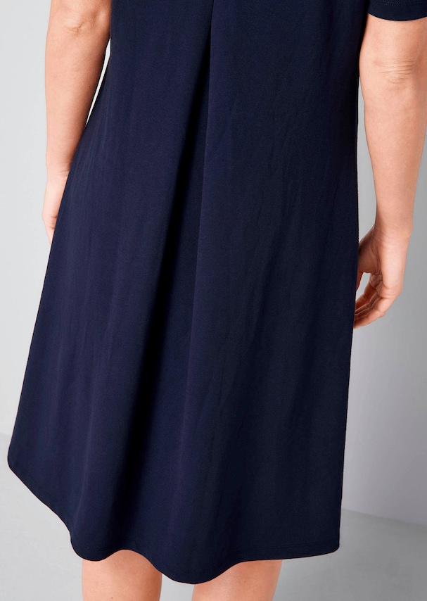 Kleid aus trageangenehmer Jerseyware 5
