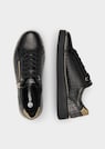 Sneakers thumbnail 2