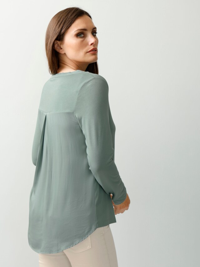 Shirt mit Falte im Rücken 2