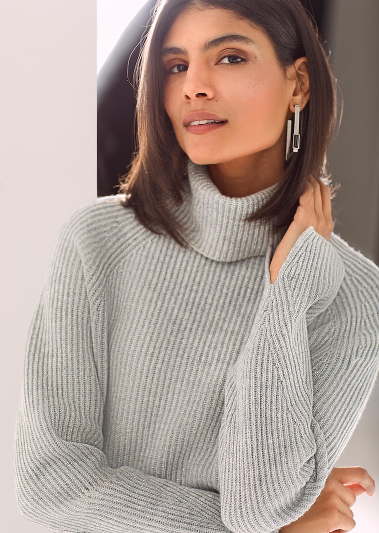 Schimmernder Pullover mit Polo-Kragen