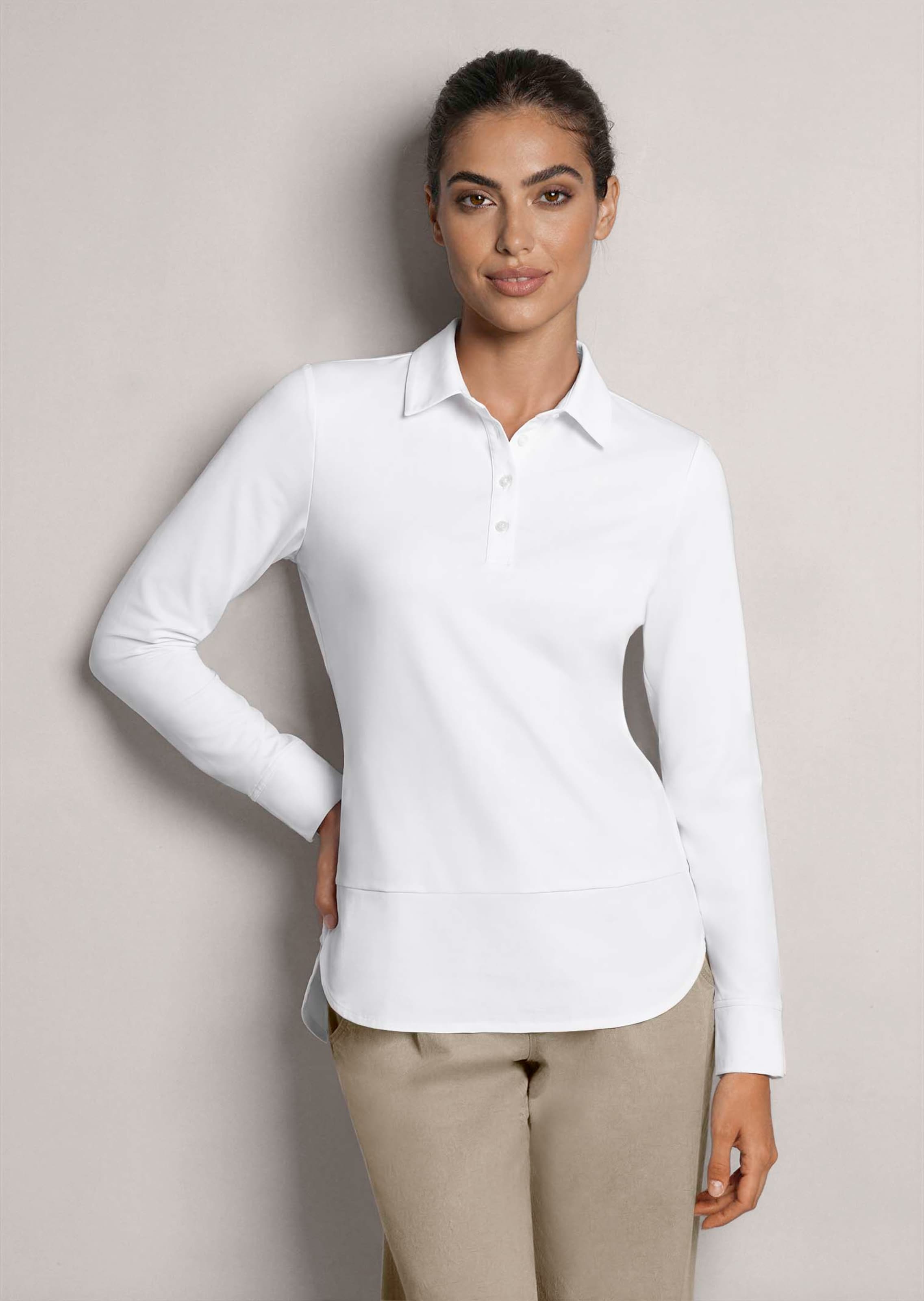 Sporty blouse made from a mix of materials