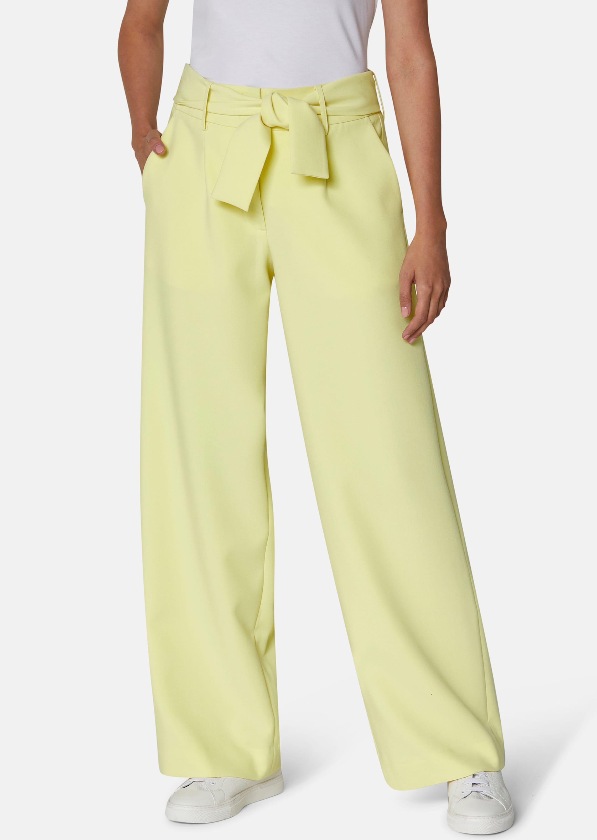 Weite Hose im Marlene-Stil