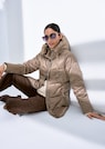Wattierte Steppjacke mit Kapuze thumbnail 7