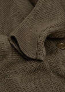 Kuschelweiche Strickjacke in kaschierender Länge thumbnail 4