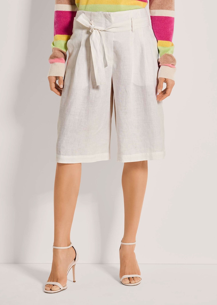 Highwaist-Bermudas aus Leinen