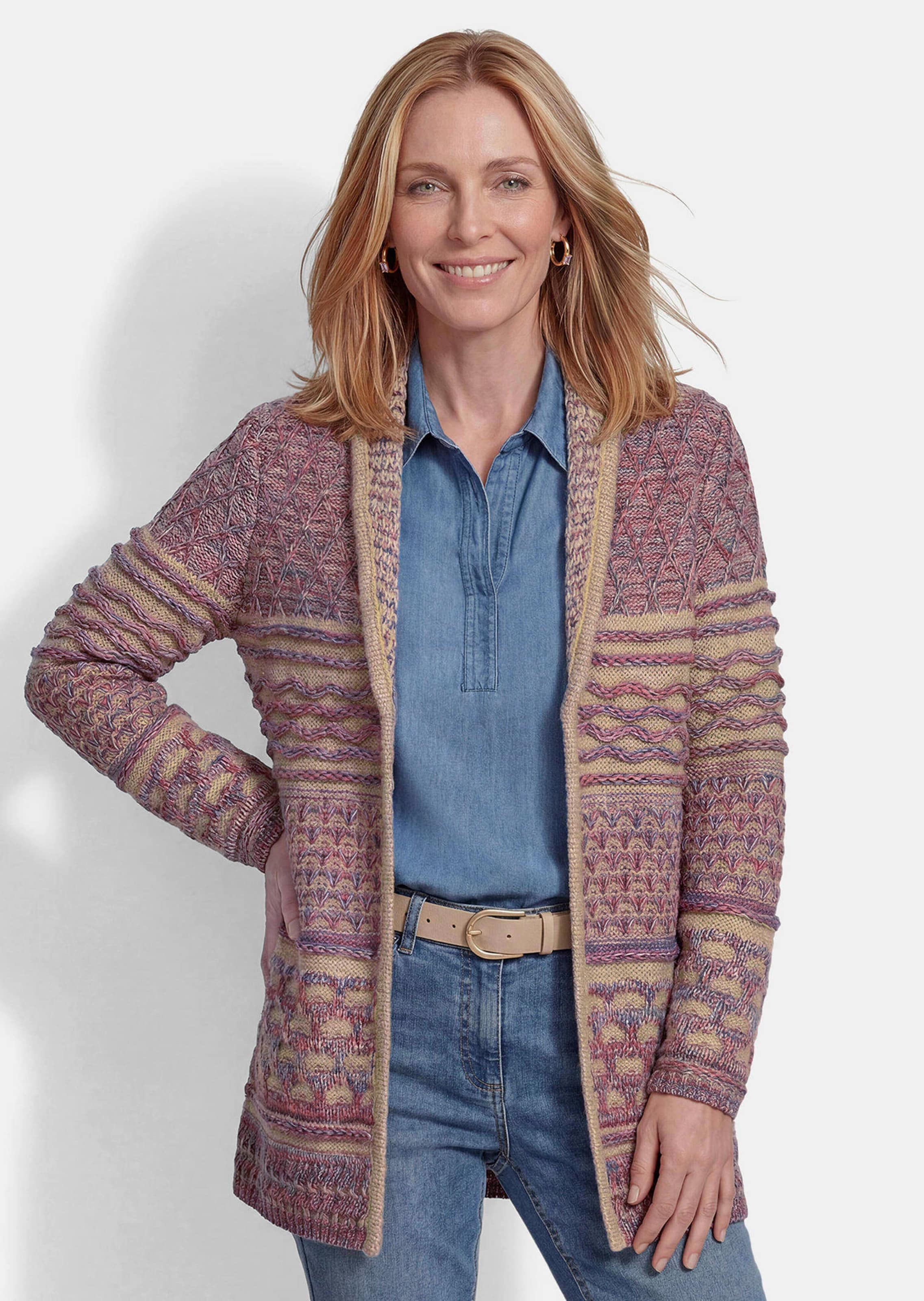 Strickjacke mit Schalkragen im Mustermix