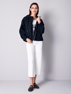 Jacke mit aufgesetzten Taschen vorne thumbnail 2