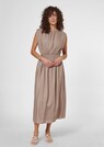 Robe thumbnail 1